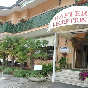 https://appartamenti-e-camere-ai-parchi.hotelinveneto.com